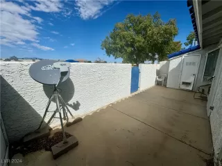 Photo #6: 2612293 Listing