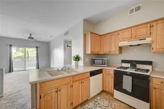 Photo #2: 2612313 Listing