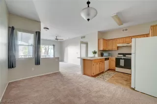 Photo #6: 2612313 Listing