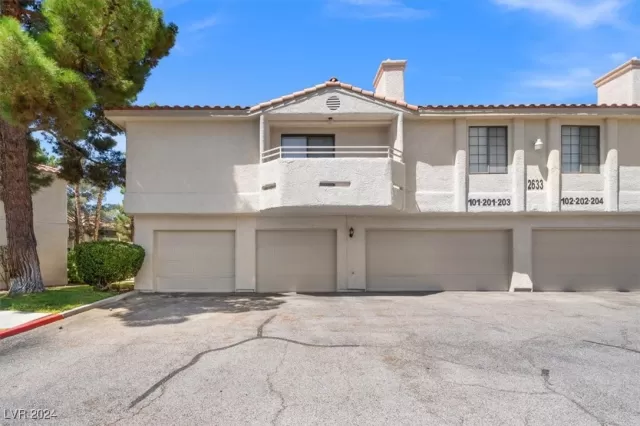 MLS: 2612316 Condo For Sale