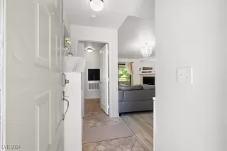 Photo #3: 2612316 Listing 