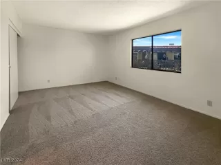 Photo #2: 2612397 Listing 