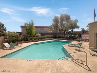 Photo #5: 2612397 Listing 