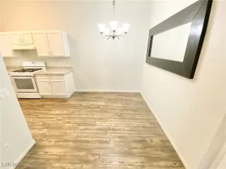 Photo #6: 2612406 Listing 