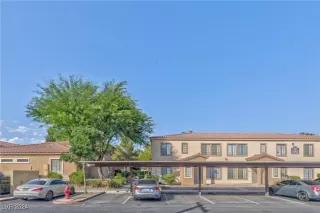 Photo #1: 2612410 Listing 