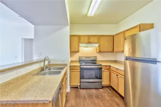 Photo #3: 2612410 Listing 