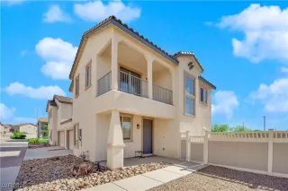 Photo #3: 2612417 Listing