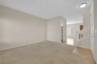 Photo #6: 2612417 Listing