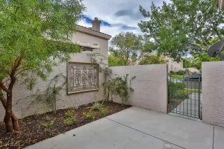 Photo #5: 2612428 Listing 