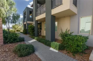 Photo #1: 2612490 Listing 