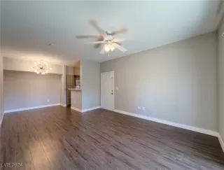 Photo #3: 2612504 Listing 