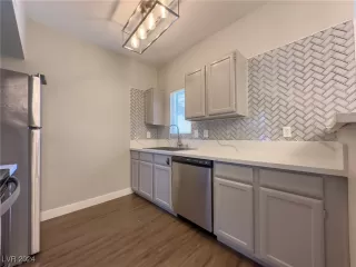 Photo #6: 2612504 Listing 