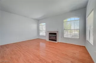 Photo #3: 2612560 Listing 