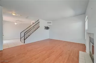 Photo #4: 2612560 Listing 