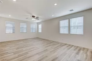 Photo #4: 2612573 Listing 