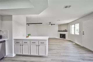 Photo #6: 2612588 Listing 
