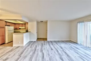 Photo #1: 2612590 Listing 