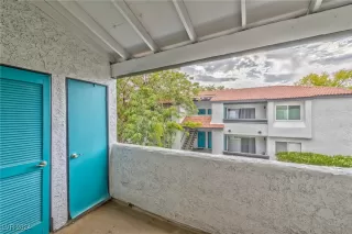 Photo #4: 2612590 Listing 