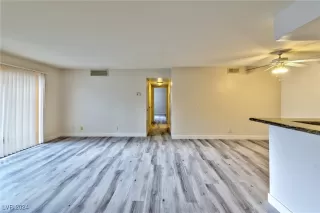 Photo #6: 2612590 Listing 