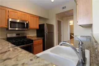 Photo #6: 2612614 Listing 