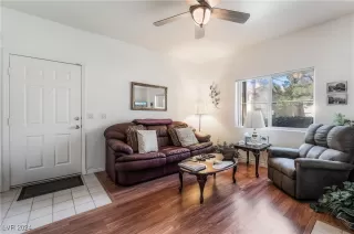 Photo #4: 2612618 Listing 