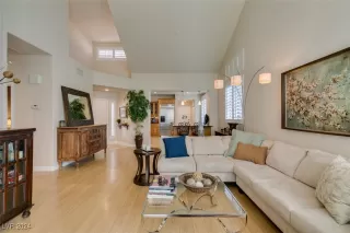 Photo #1: 2612626 Listing 