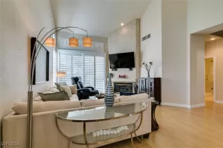 Photo #3: 2612626 Listing 