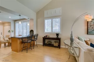 Photo #4: 2612626 Listing 