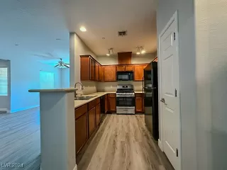 Photo #3: 2612661 Listing 