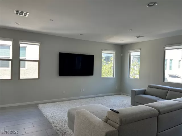 MLS: 2612695 Condo For Sale