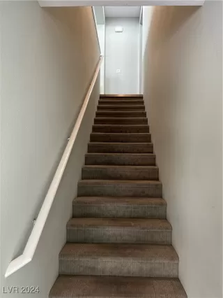 Photo #2: 2612695 Listing 