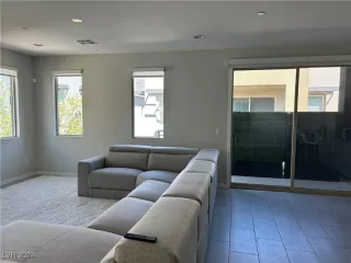 Photo #5: 2612695 Listing 