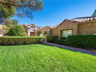 Photo #3: 2612710 Listing