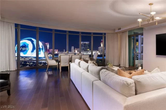 MLS: 2612724 Condo For Sale