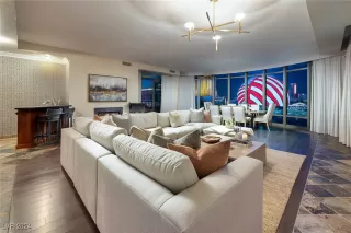 Photo #1: 2612724 Listing 