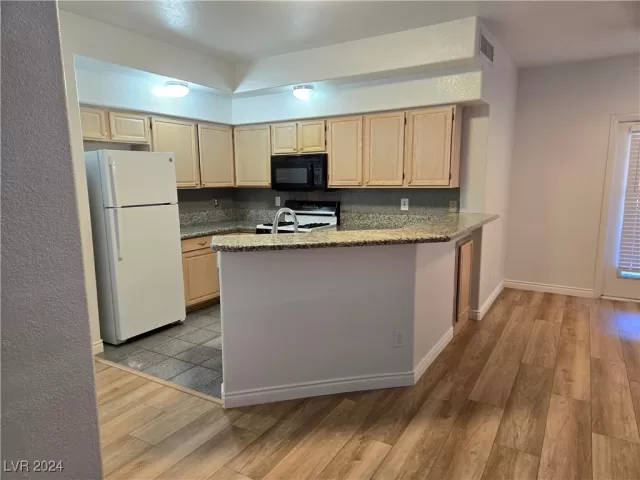 MLS: 2612760 Condo For Sale