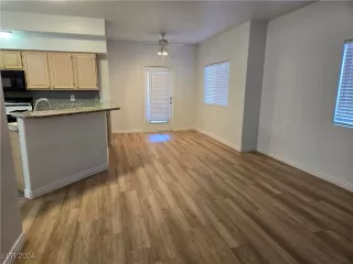 Photo #1: 2612760 Listing 