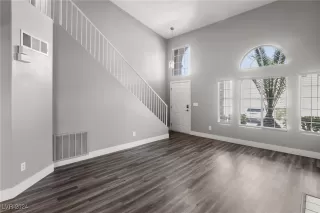 Photo #3: 2612786 Listing 