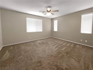 Photo #4: 2612799 Listing