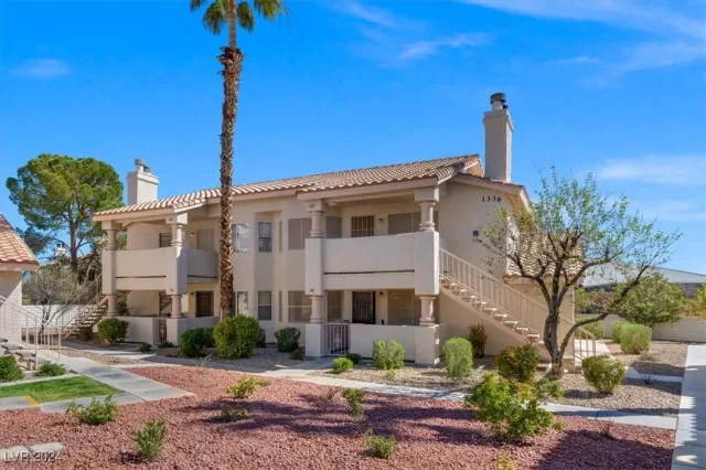 MLS: 2612802 Condo For Sale