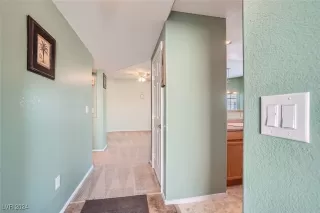 Photo #6: 2612803 Listing