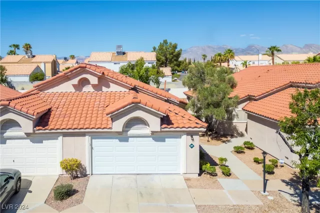 MLS: 2612804 Condo For Sale