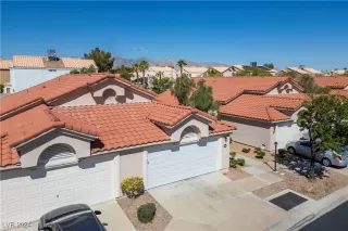 Photo #1: 2612804 Listing 