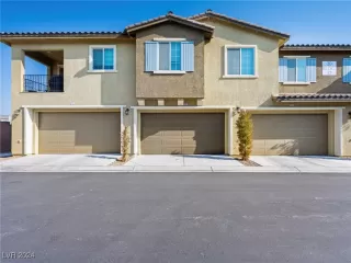 Photo #1: 2612810 Listing 