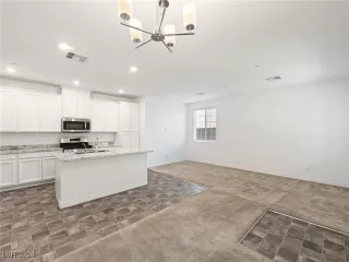 Photo #5: 2612810 Listing 