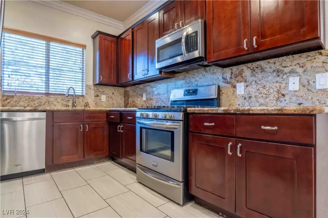 MLS: 2612813 Condo For Sale