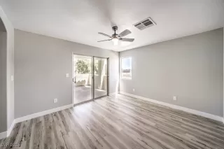 Photo #2: 2612835 Listing