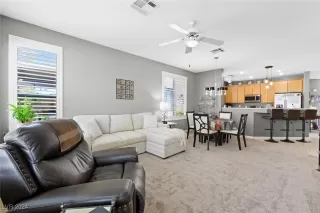 Photo #3: 2612843 Listing