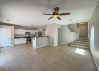Photo #2: 2612877 Listing 