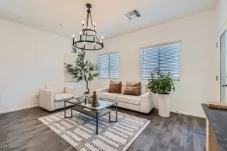 Photo #2: 2612890 Listing